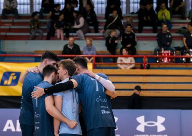 Ekipa mora dihati kot eno - Calcit Volley